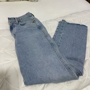 - Pinch Waist High Rise Kick